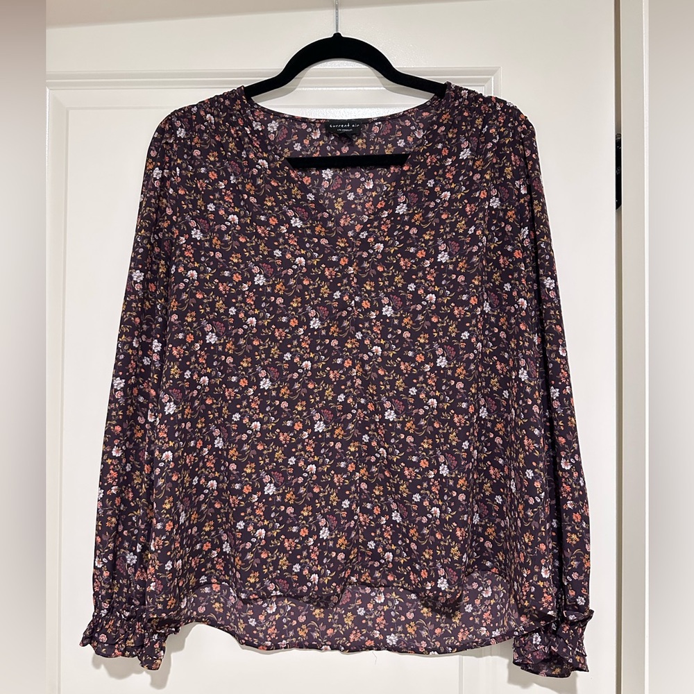 Current Air Women’s Top, size Small EUC
